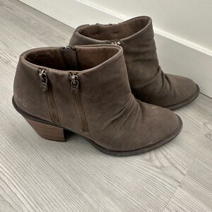 Chic Brown Ankle Booties